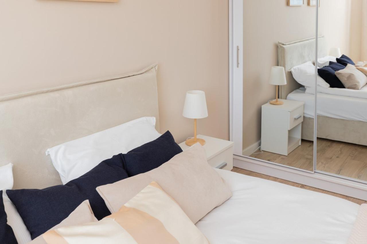 Apartament Sea Waves With Park View By Noclegi Renters Gdańsk Exteriör bild